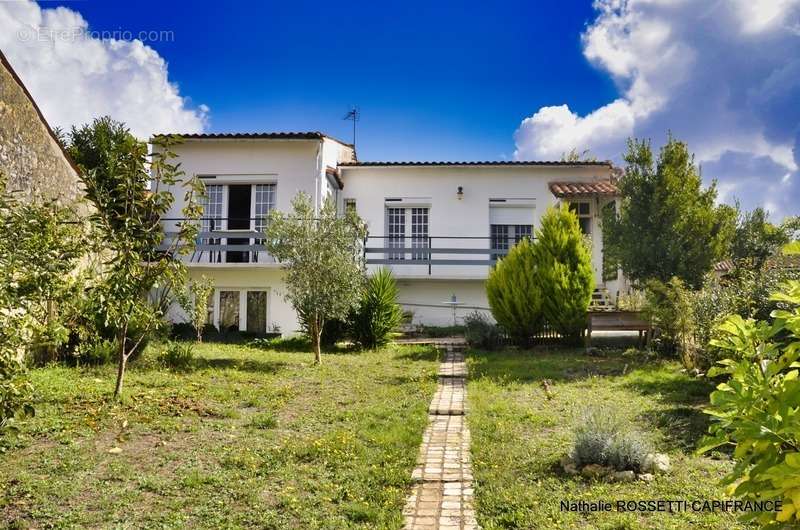 Maison à TONNAY-BOUTONNE