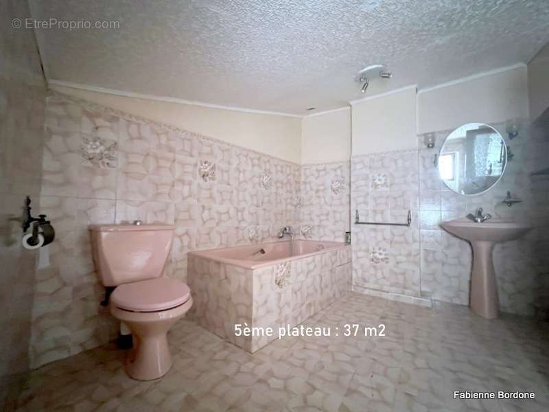 Appartement à CAMPS-LA-SOURCE