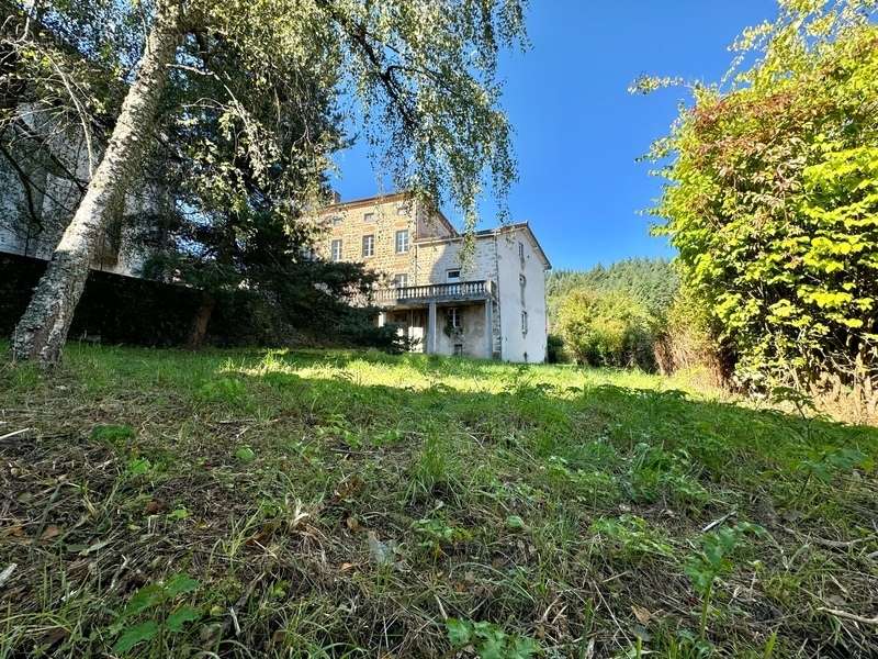 Maison à SAINT-PRIEST-LA-PRUGNE