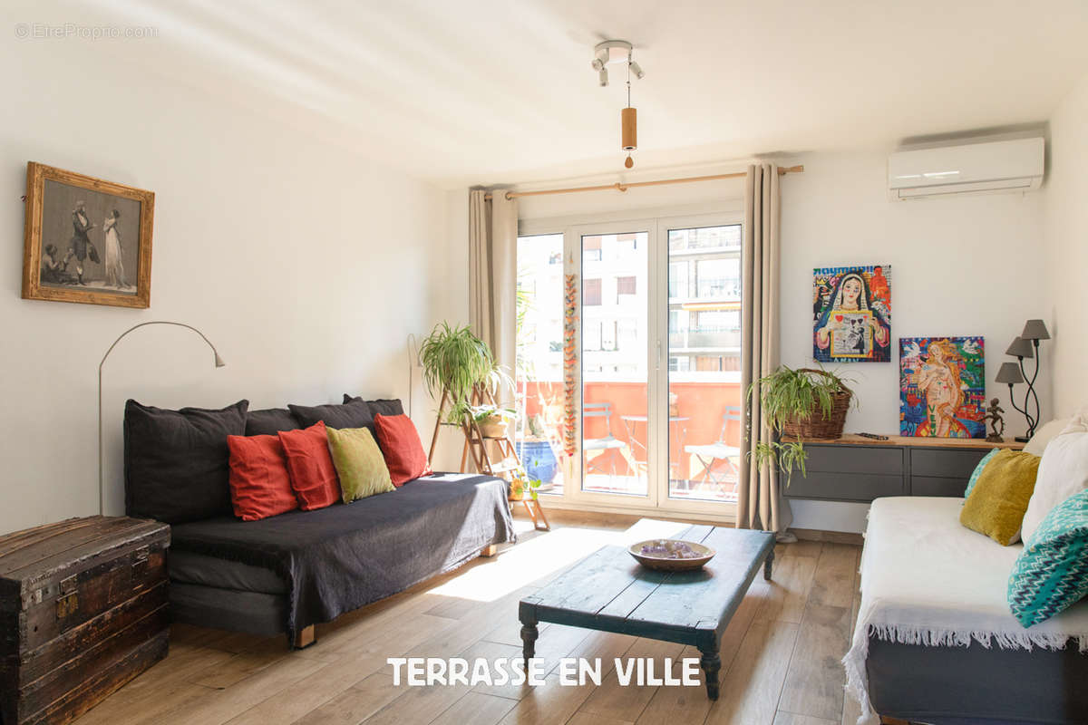 Appartement à MARSEILLE-4E