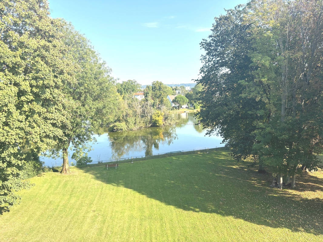 Appartement à SAINT-GRATIEN