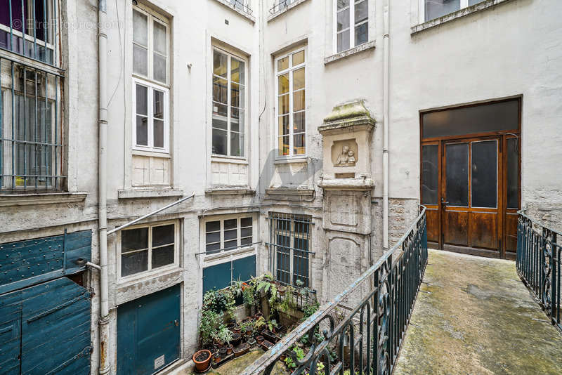 Appartement à LYON-1E