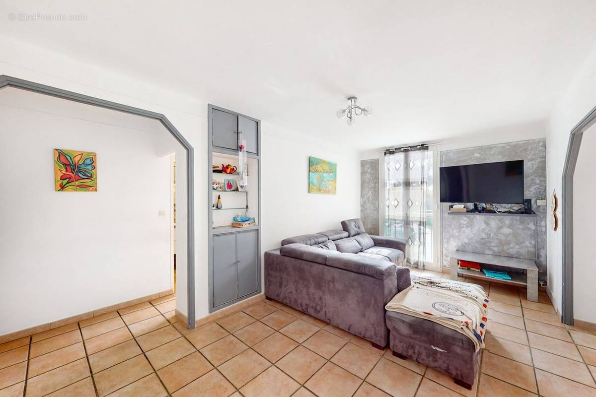 Appartement à MARSEILLE-12E