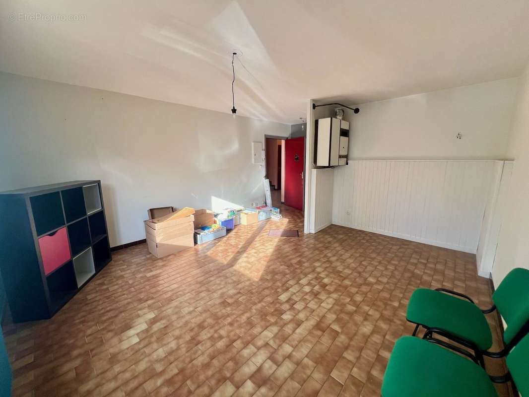 Appartement à LE CHAMBON-FEUGEROLLES