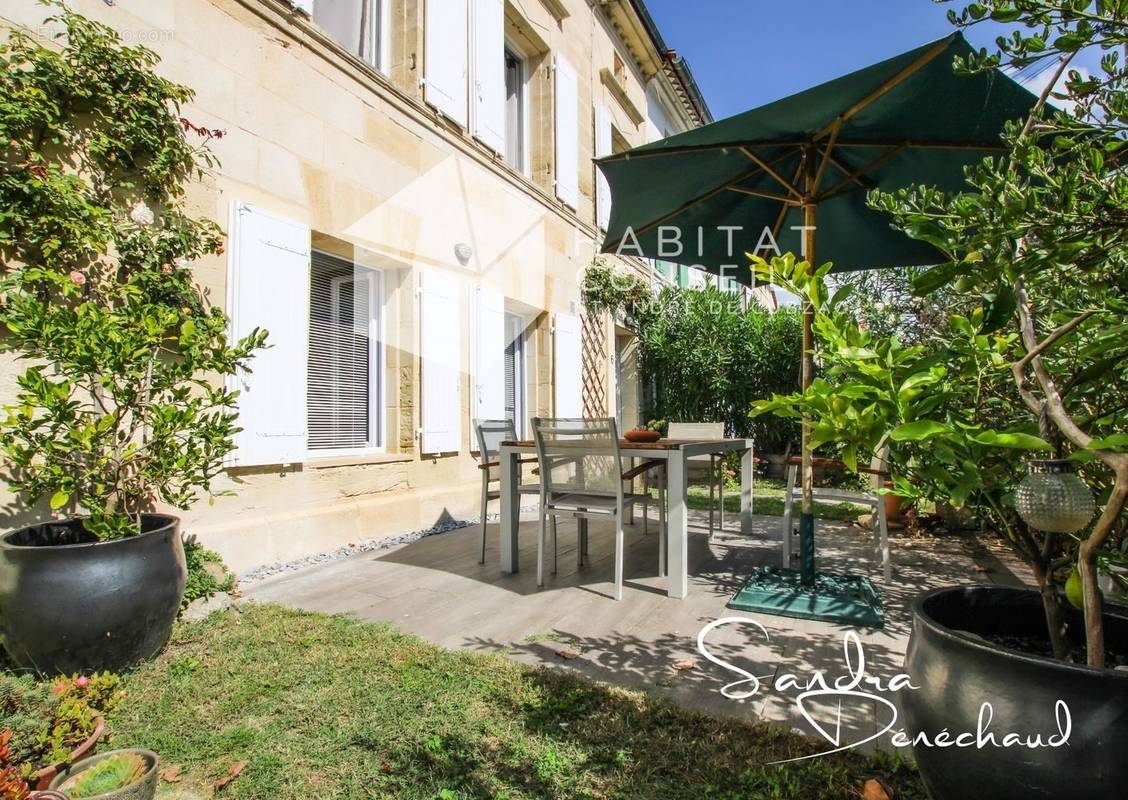 Terrasse - Maison à SAINT-ANDRE-DE-CUBZAC