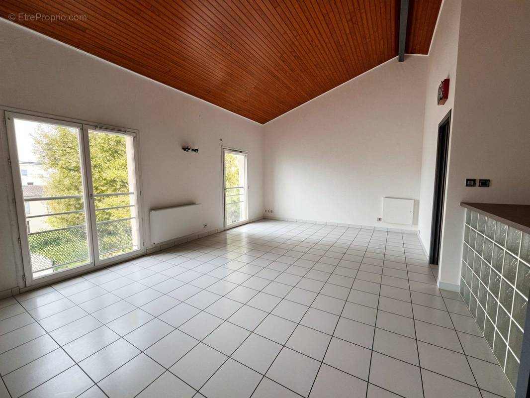 Appartement à BEGLES