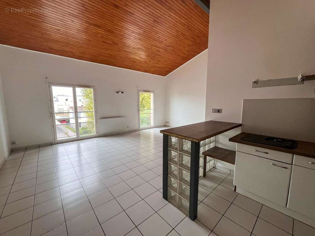 Appartement à BEGLES