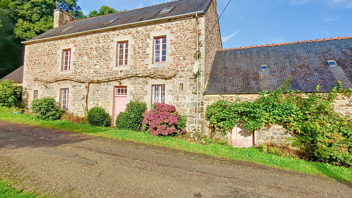 Maison à PLOUEC-DU-TRIEUX