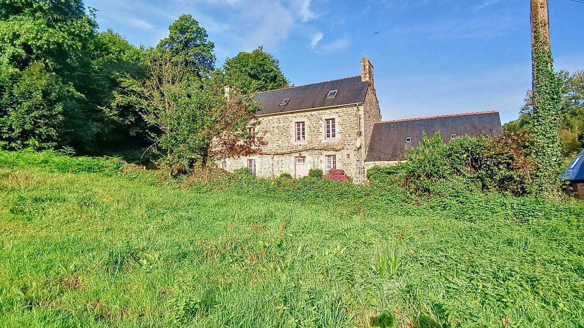 Maison à PLOUEC-DU-TRIEUX