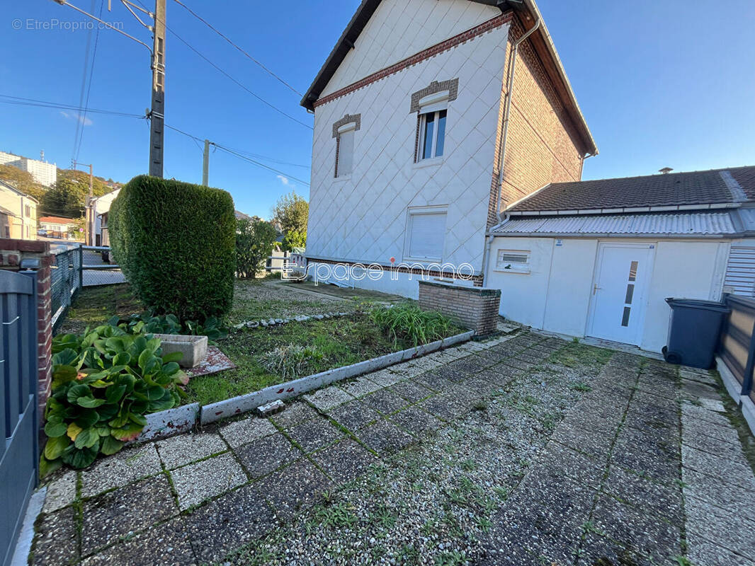 Maison à NOTRE-DAME-DE-BONDEVILLE