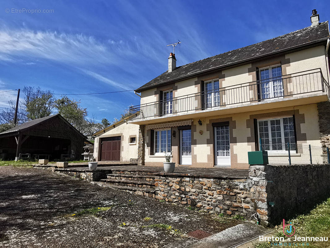 Maison à SAINT-PIERRE-SUR-ORTHE