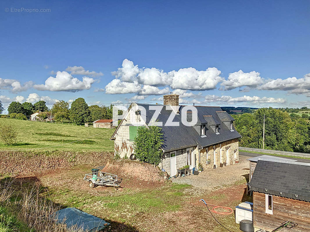 Maison à LE BENY-BOCAGE