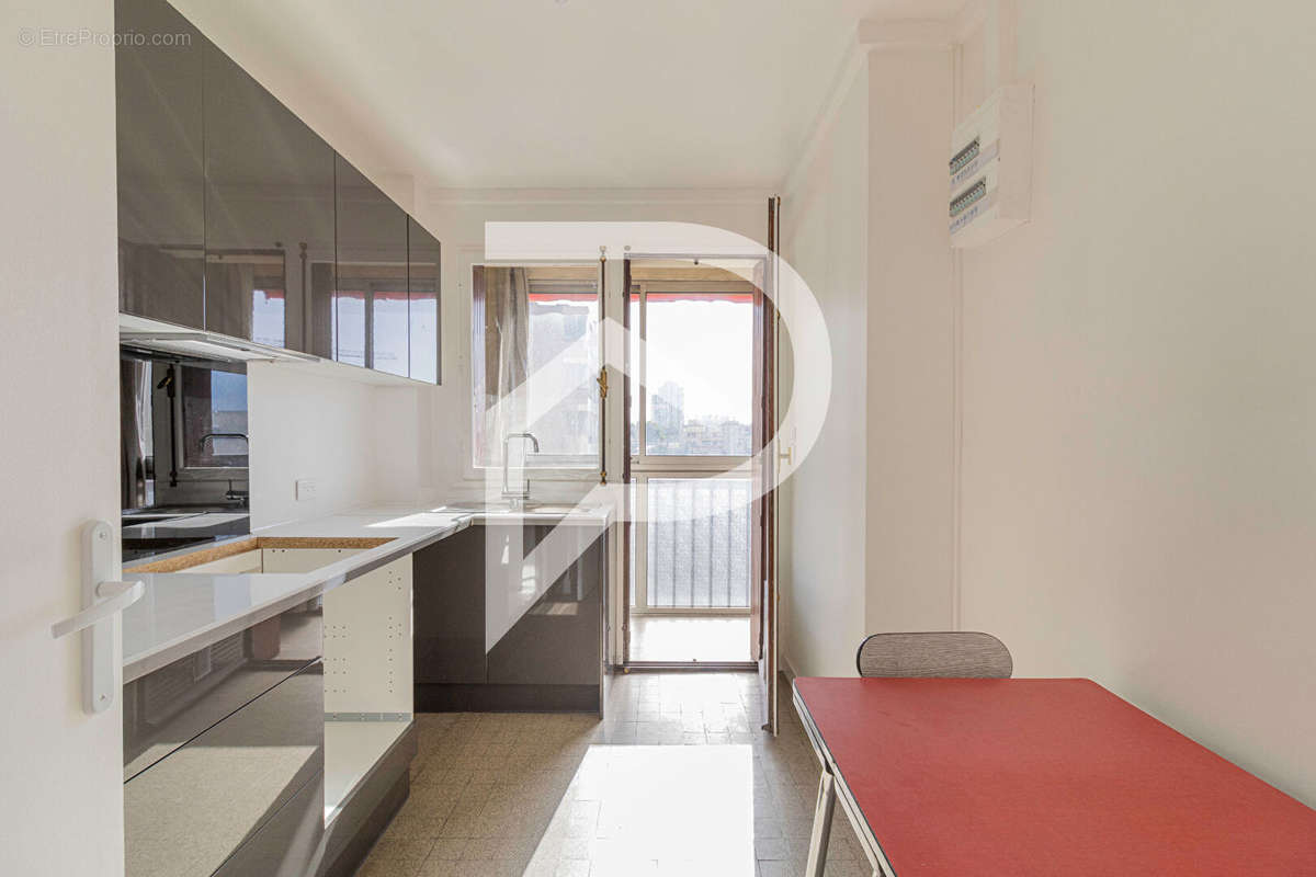 Appartement à MARSEILLE-10E