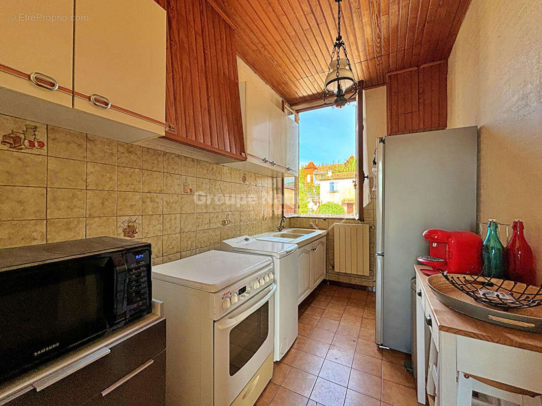 Appartement à MARSEILLE-16E