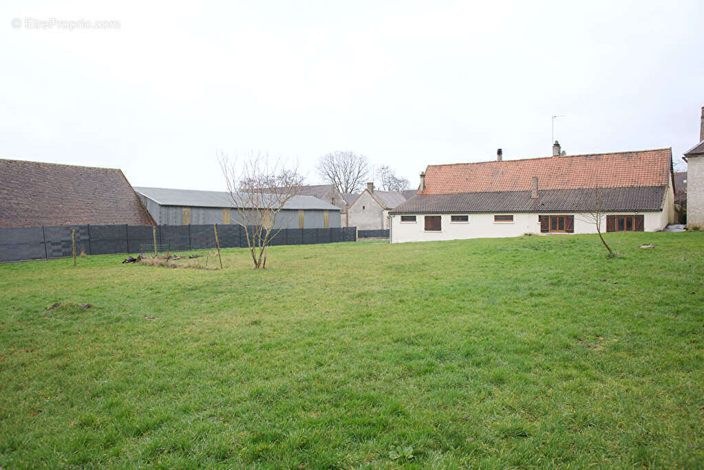 Maison à PERCENEIGE