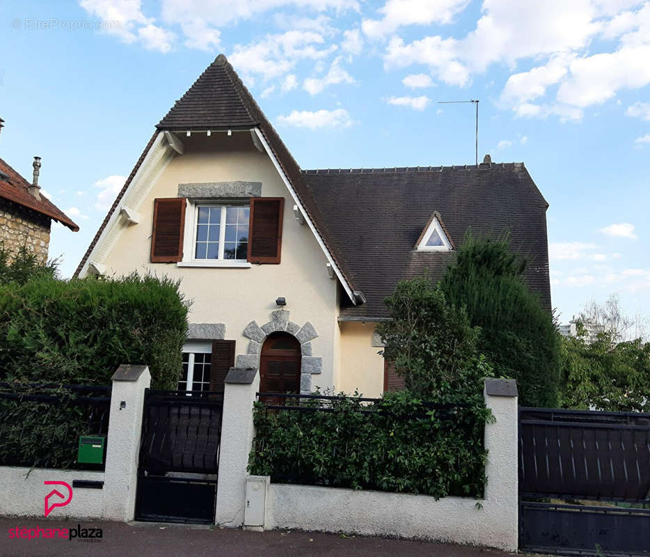 Maison à CHAVILLE