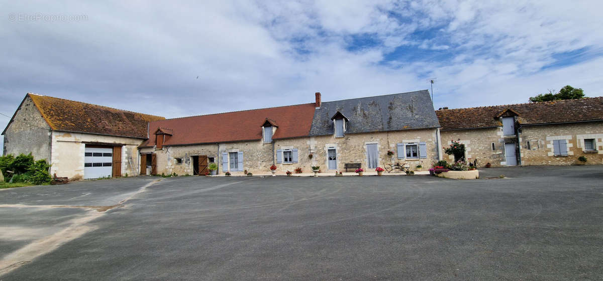 Maison à CHARNIZAY