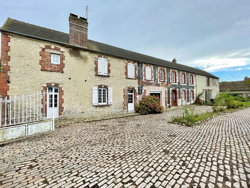 Maison à CHAUMONT-EN-VEXIN