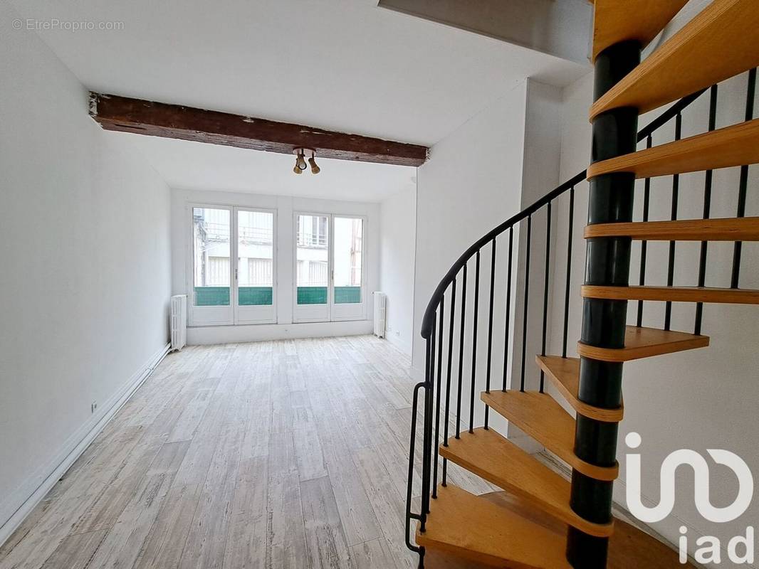 Photo 1 - Appartement à JOIGNY