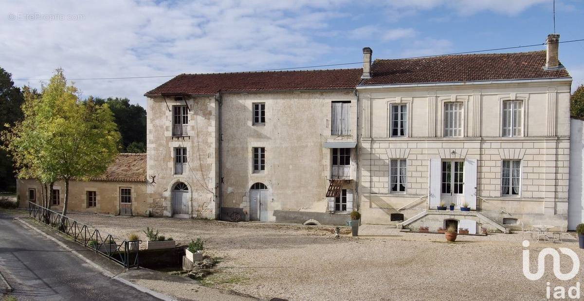 Photo 1 - Maison à MARCILLAC