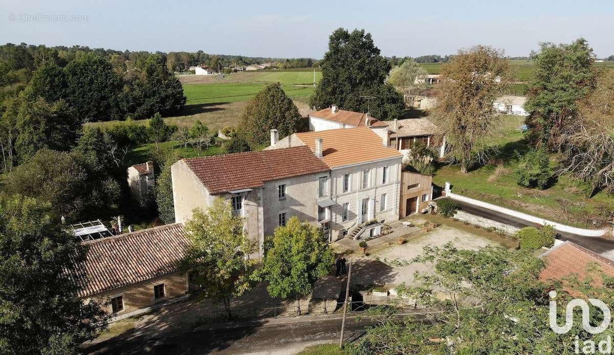 Photo 2 - Maison à MARCILLAC