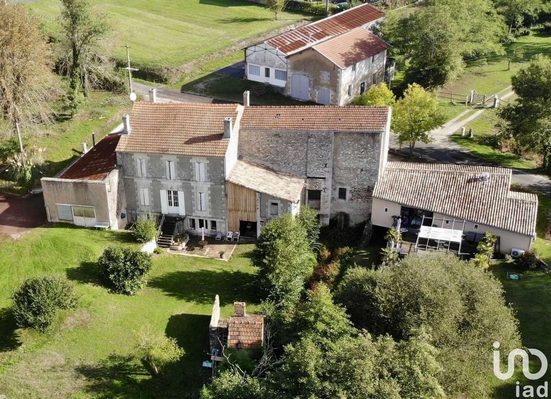 Photo 3 - Maison à MARCILLAC