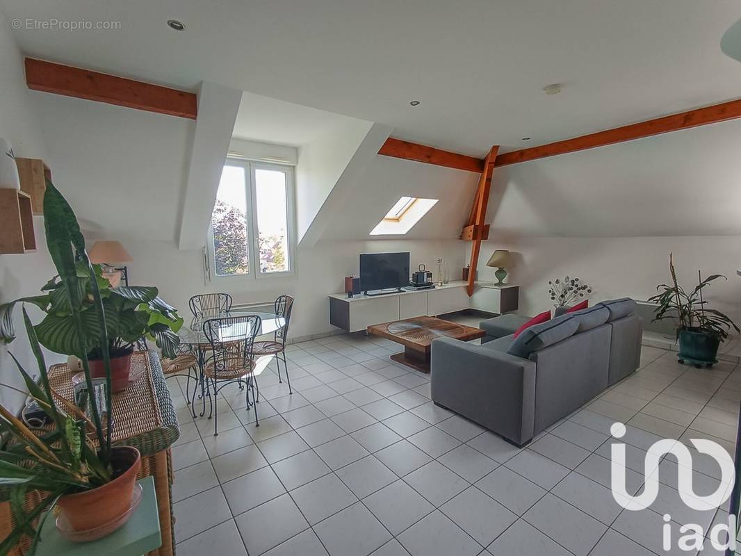 Photo 1 - Appartement à BAILLY-ROMAINVILLIERS