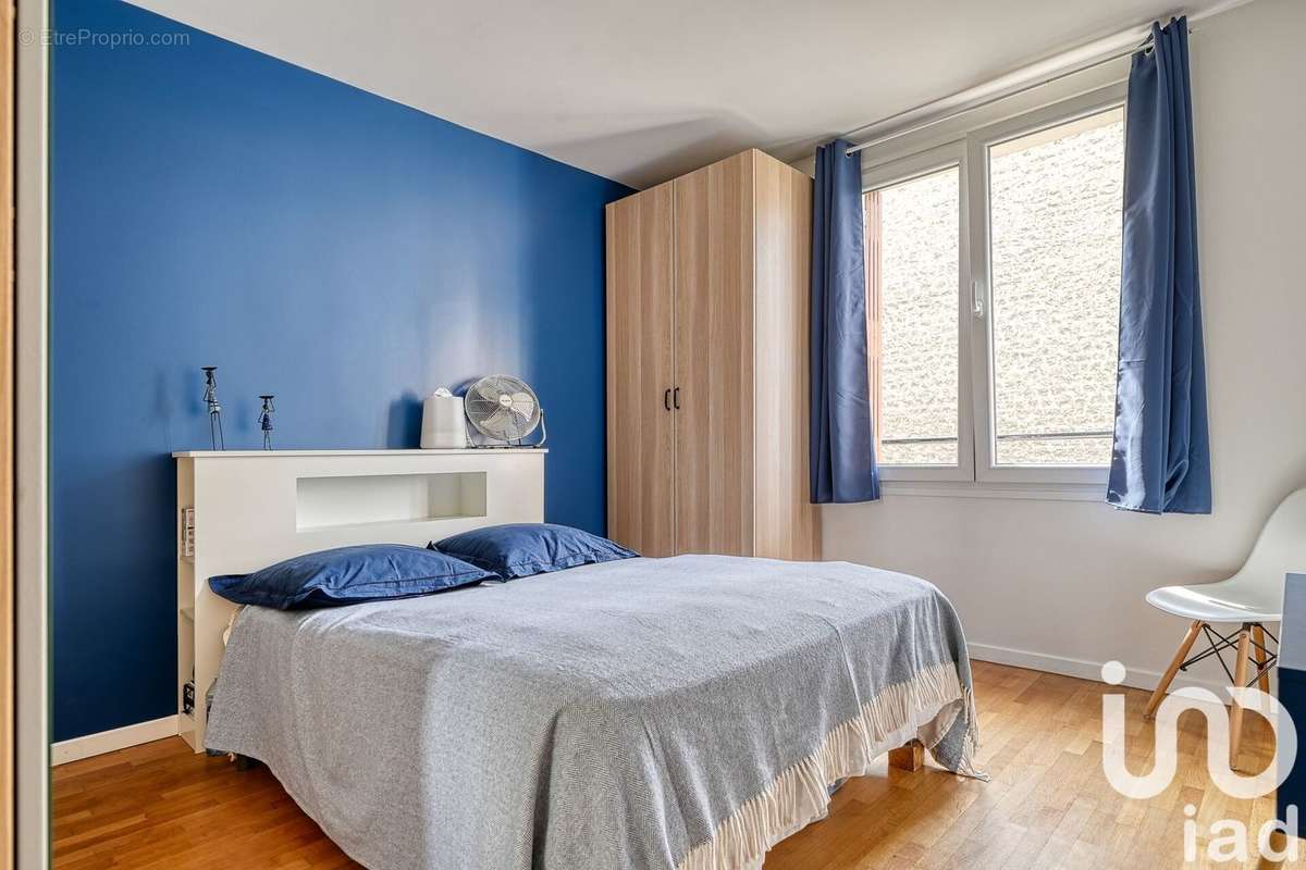 Photo 9 - Appartement à COURBEVOIE