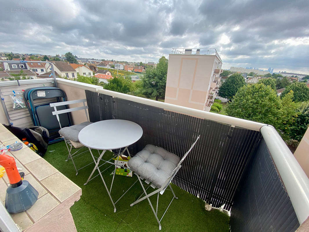 Appartement à SARTROUVILLE