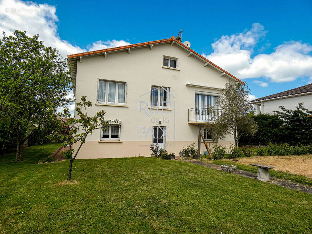 Maison à CHATILLON-SUR-THOUET