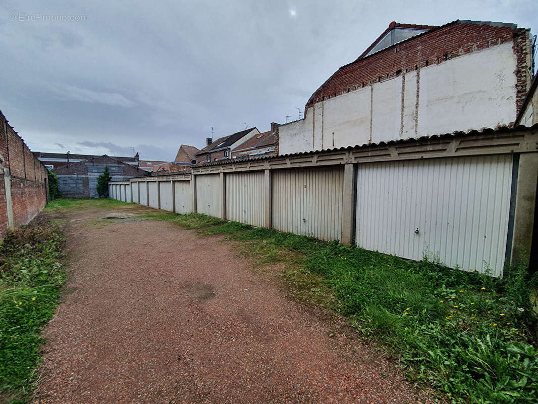 Parking à LENS