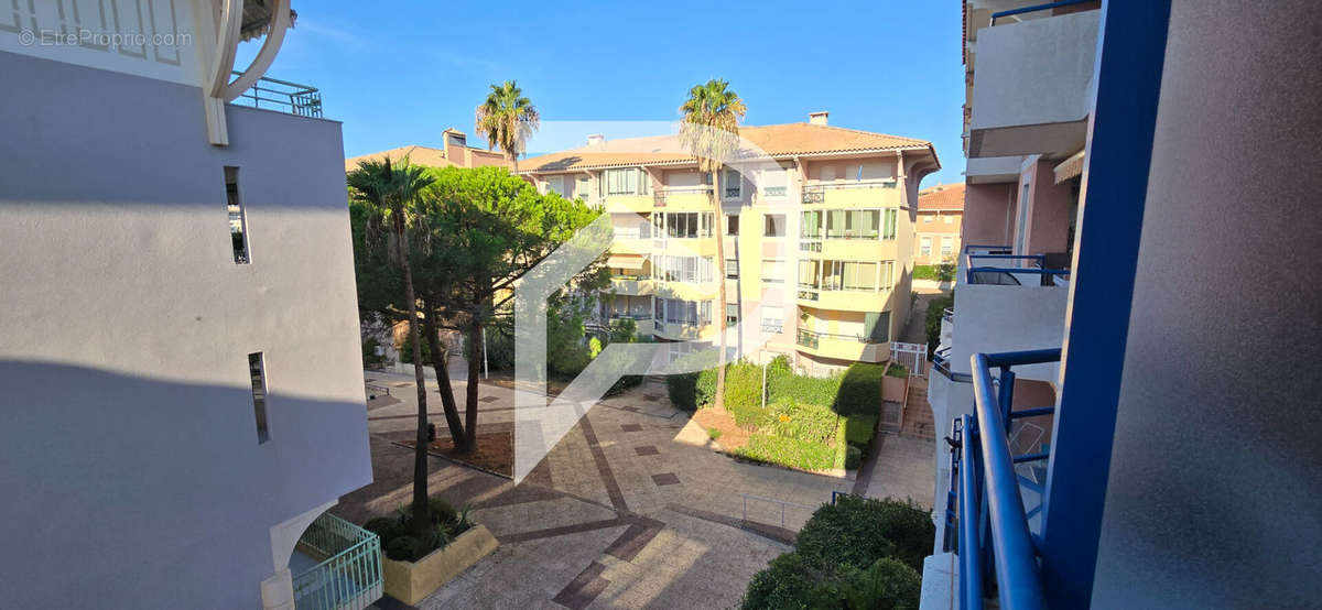 Appartement à FREJUS