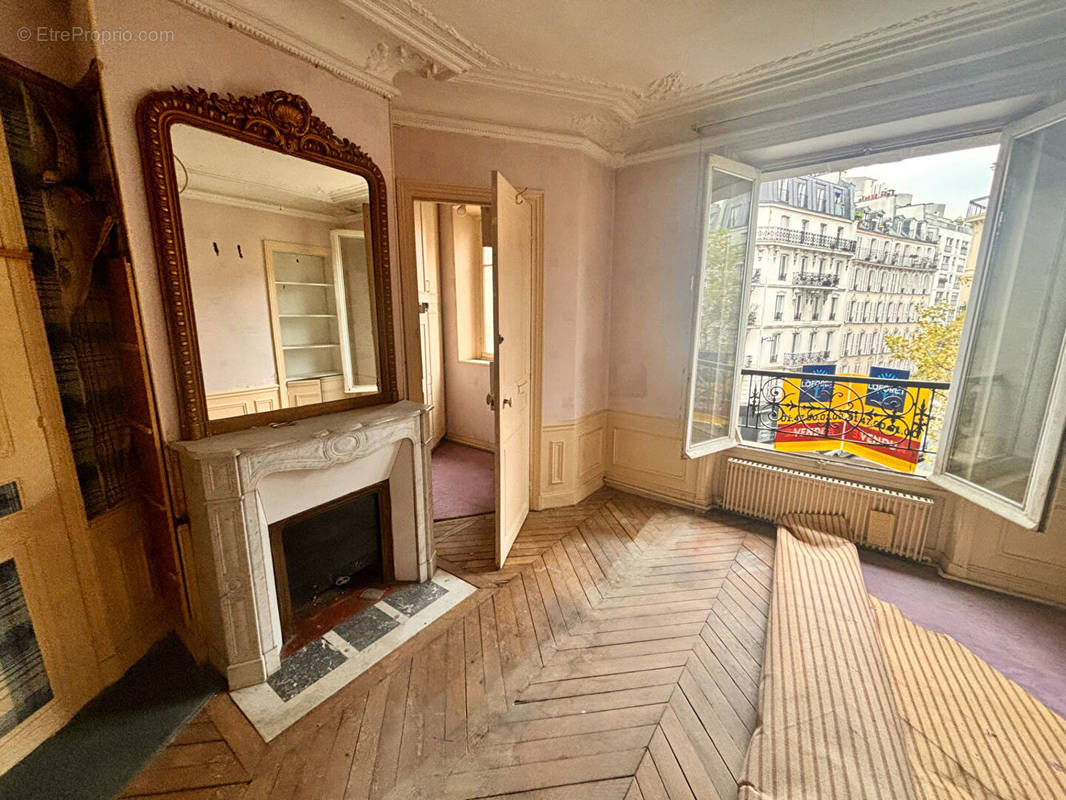 Appartement à PARIS-11E