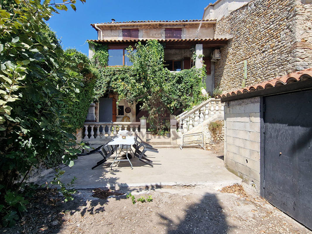 Maison à SAINT-DENIS