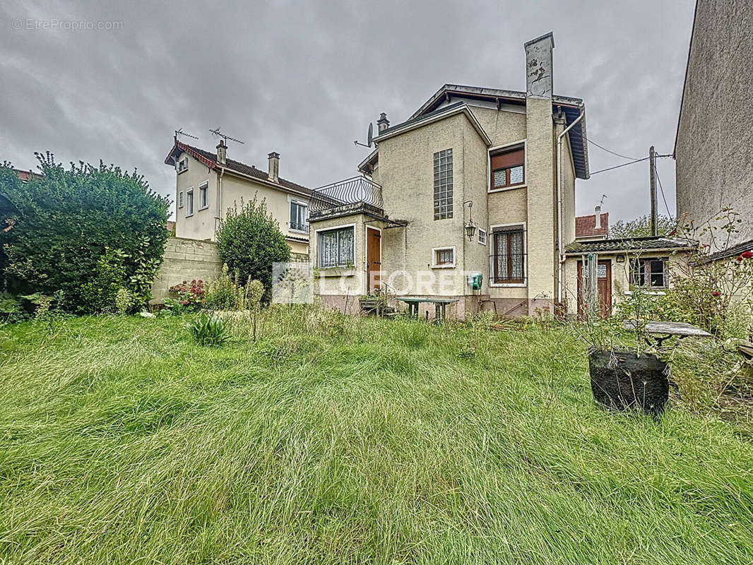 Maison à CHAMPIGNY-SUR-MARNE