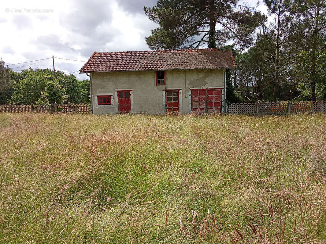 Maison à ESCOURCE