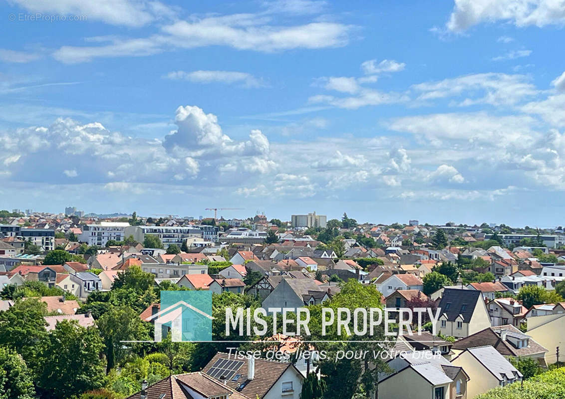 Appartement à SARTROUVILLE