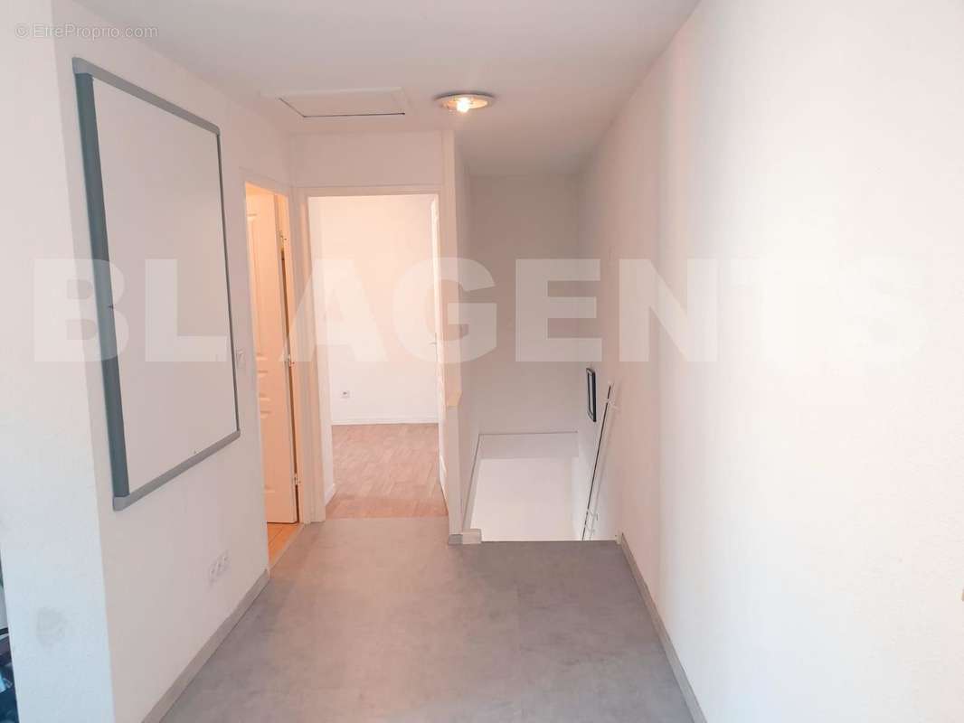 2 - Appartement à PREVESSIN-MOENS