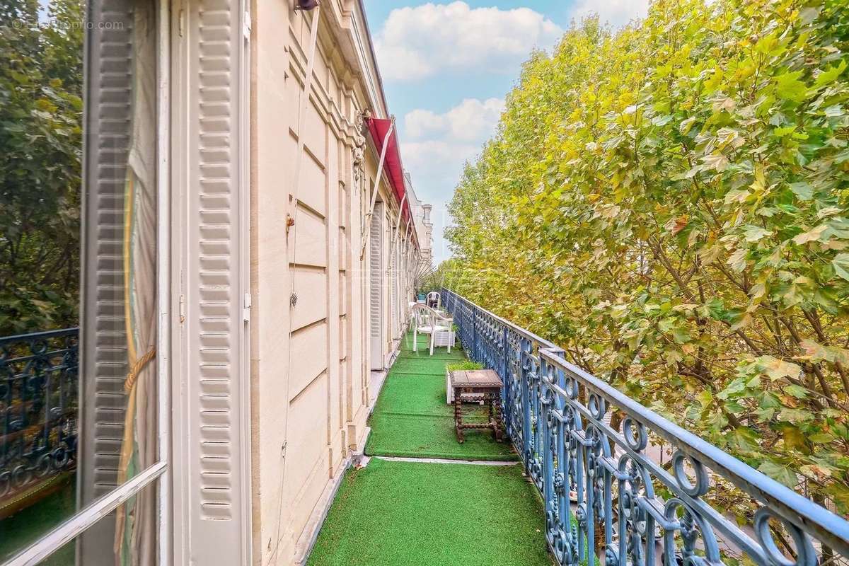 Appartement à PARIS-7E