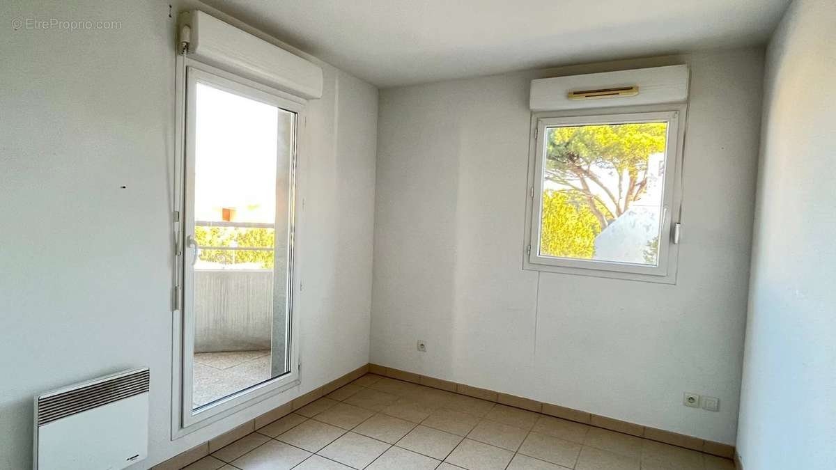 Appartement à PORT-SAINT-LOUIS-DU-RHONE