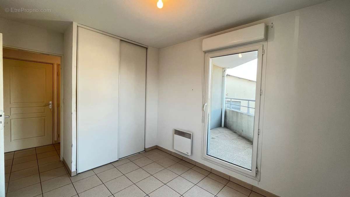 Appartement à PORT-SAINT-LOUIS-DU-RHONE