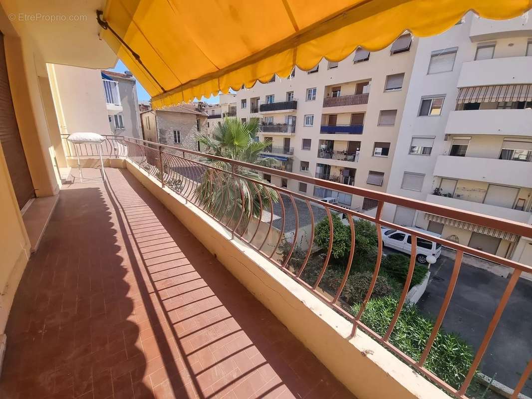 Appartement à MENTON