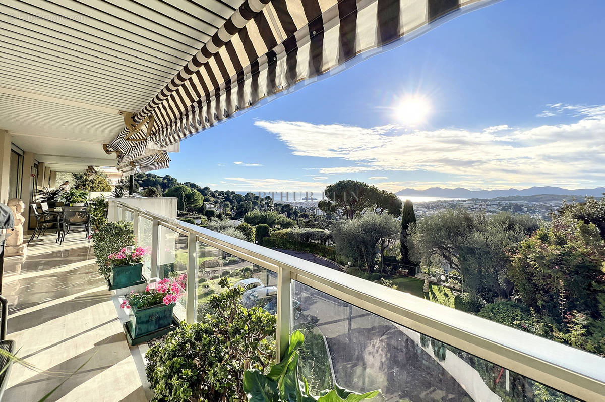 Appartement à CANNES