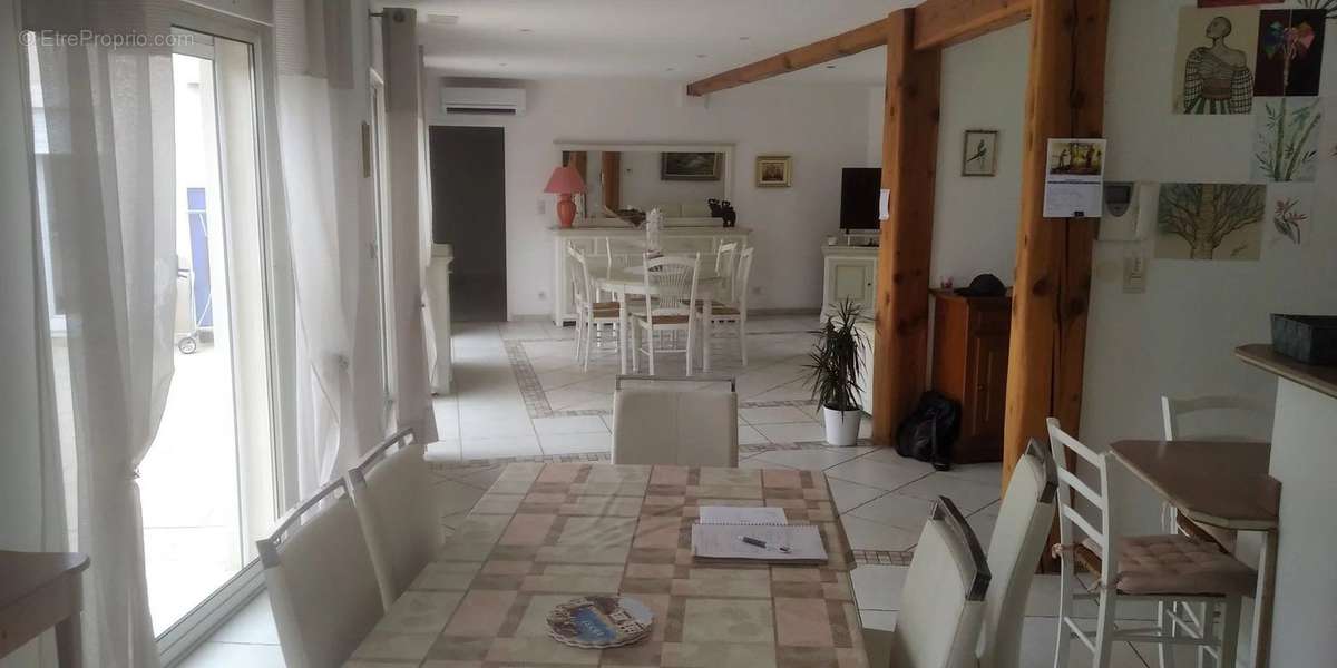 Appartement à SAINT-THIBERY