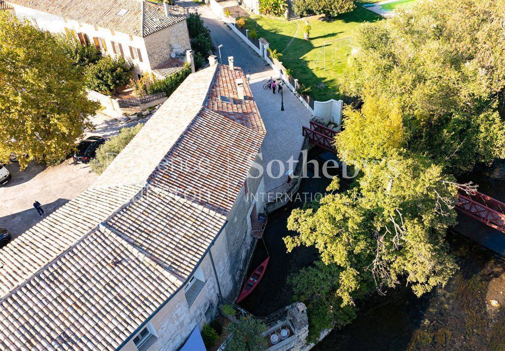 Maison à L&#039;ISLE-SUR-LA-SORGUE