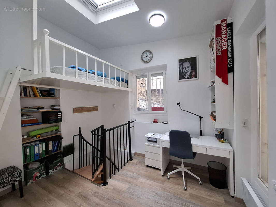 Appartement à PARIS-18E