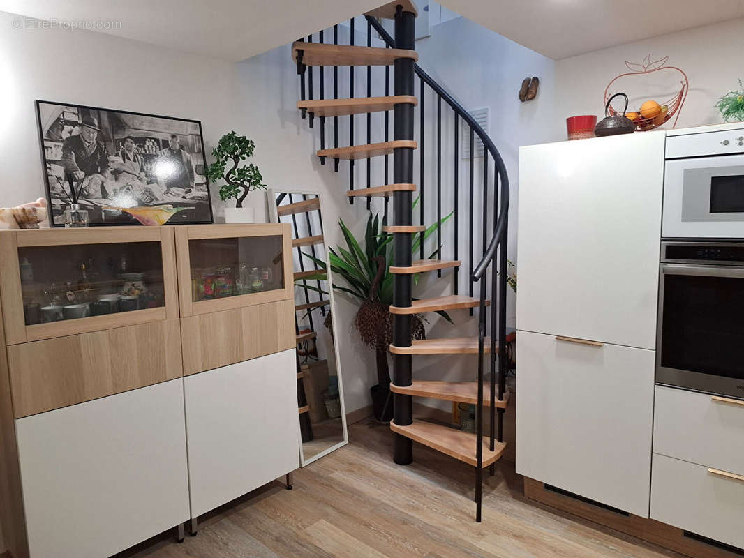 Appartement à PARIS-18E