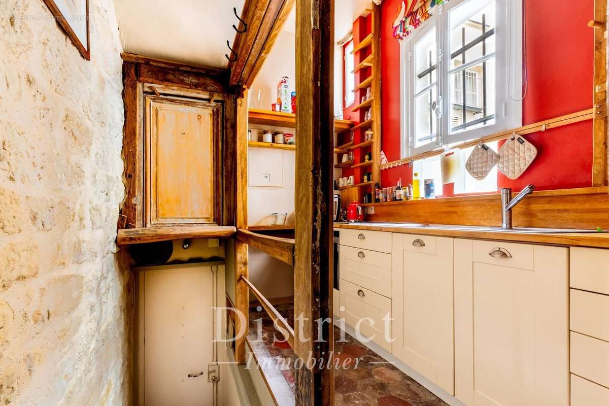 Appartement à PARIS-4E