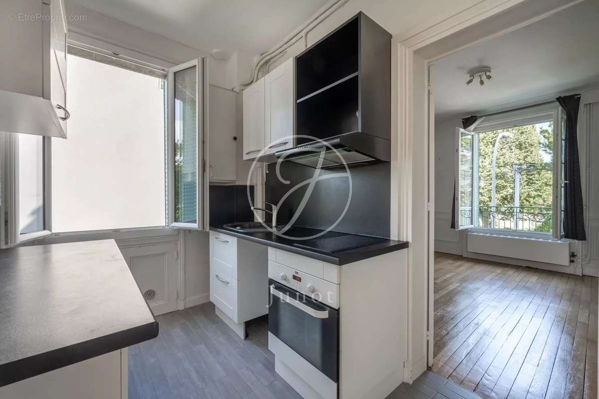 Appartement à MAISONS-LAFFITTE