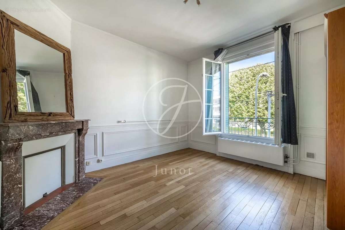 Appartement à MAISONS-LAFFITTE